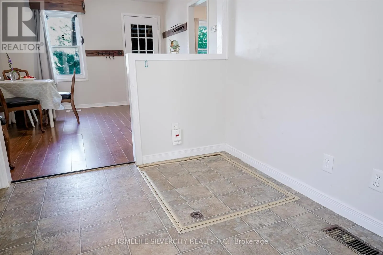 283 PARK ROAD S