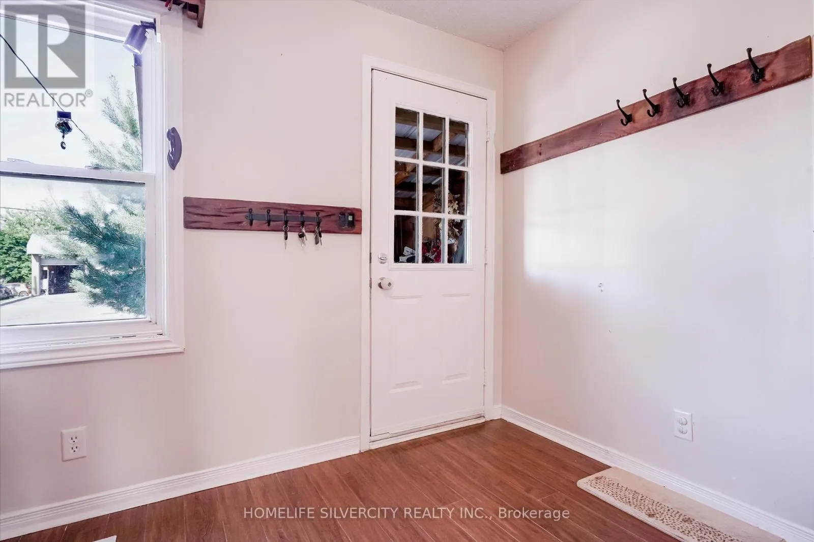 283 PARK ROAD S