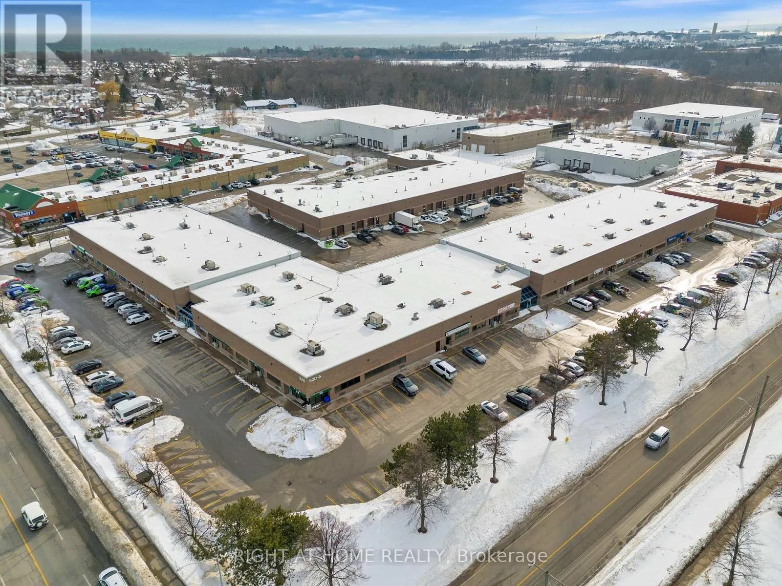 16 - 520 WESTNEY ROAD S