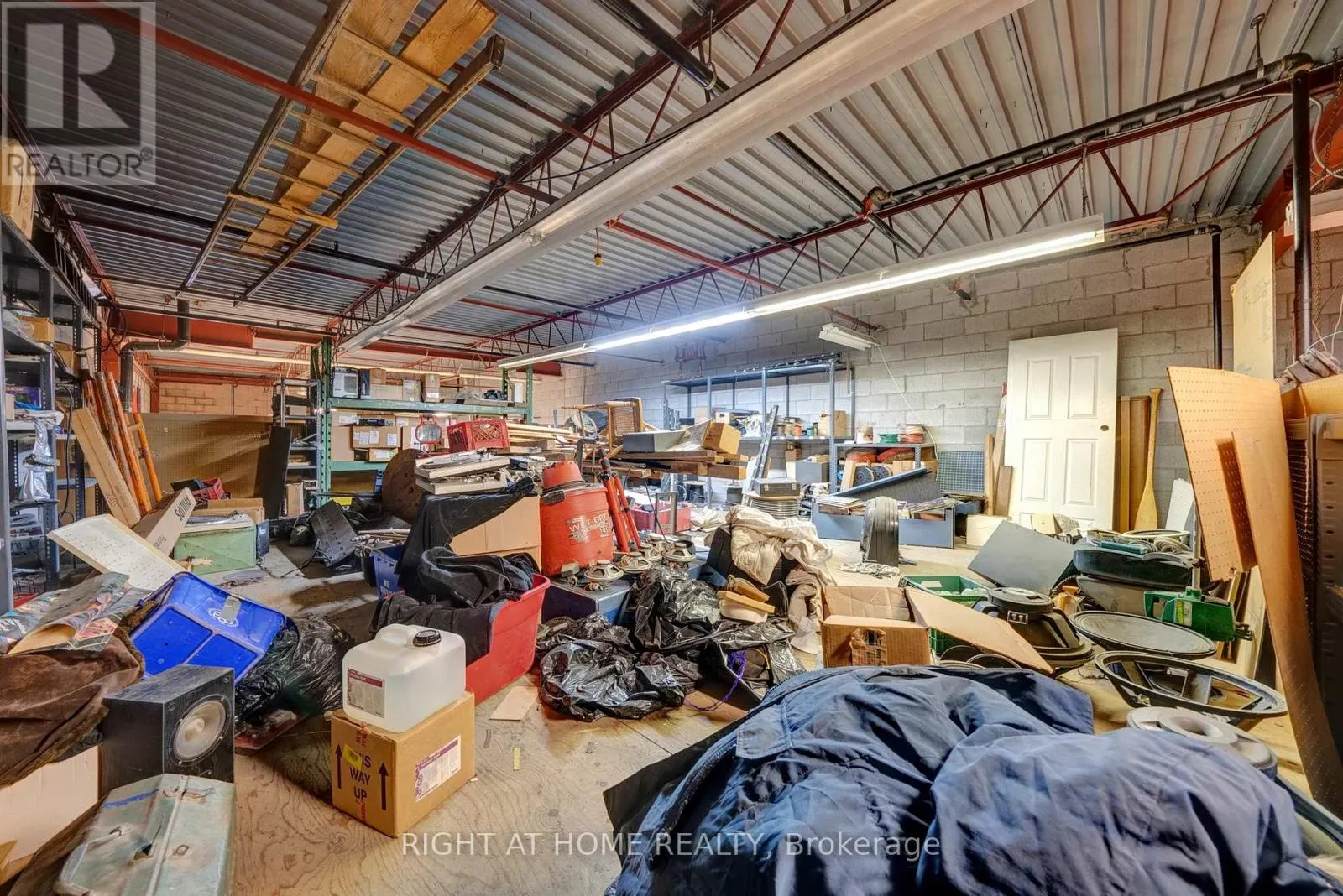 16 - 520 WESTNEY ROAD S