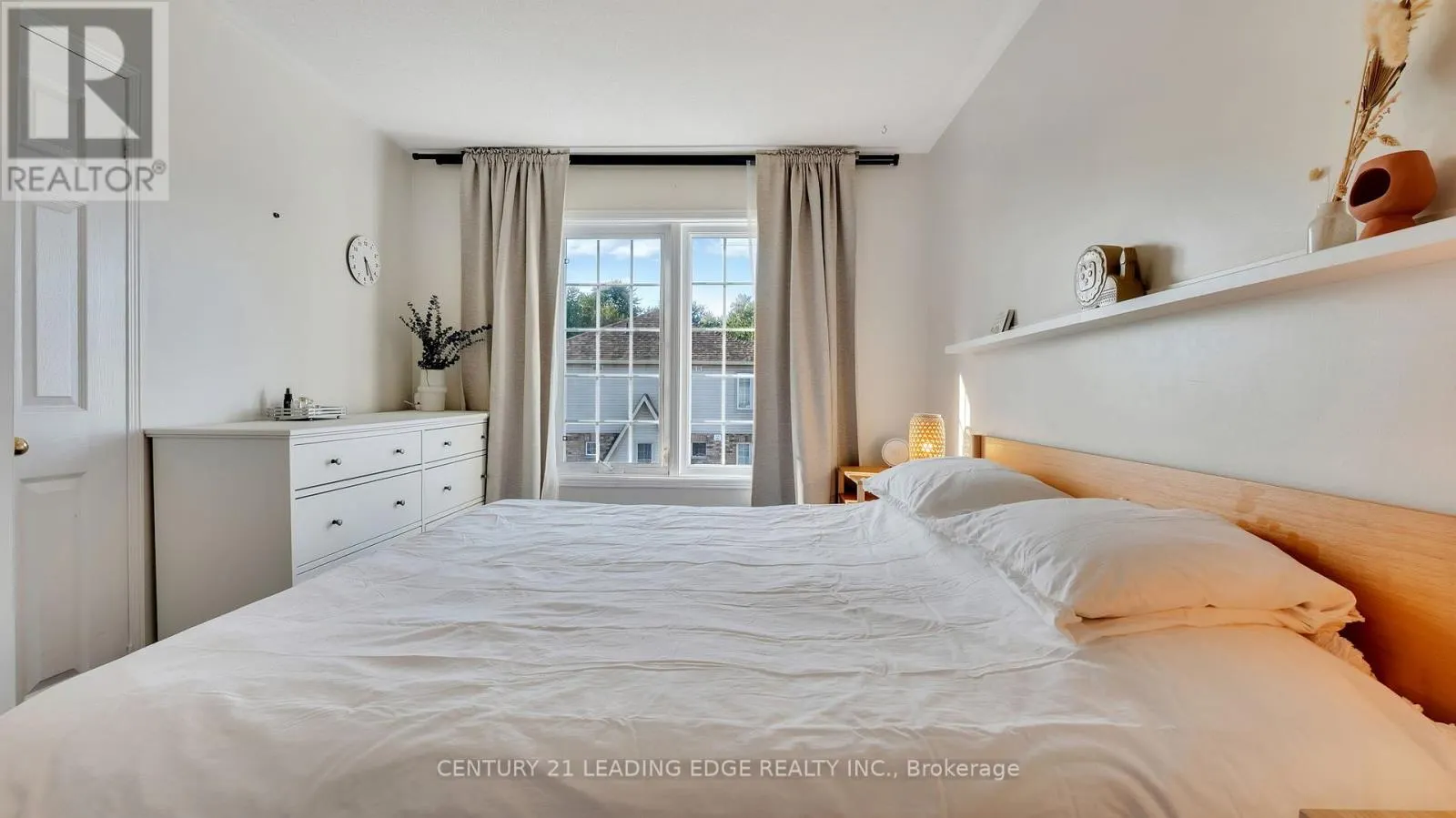 23 - 200 MCLEVIN AVENUE