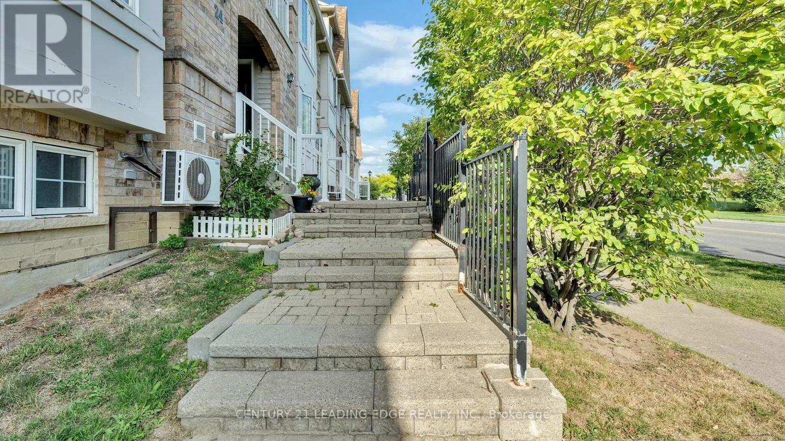 23 - 200 MCLEVIN AVENUE