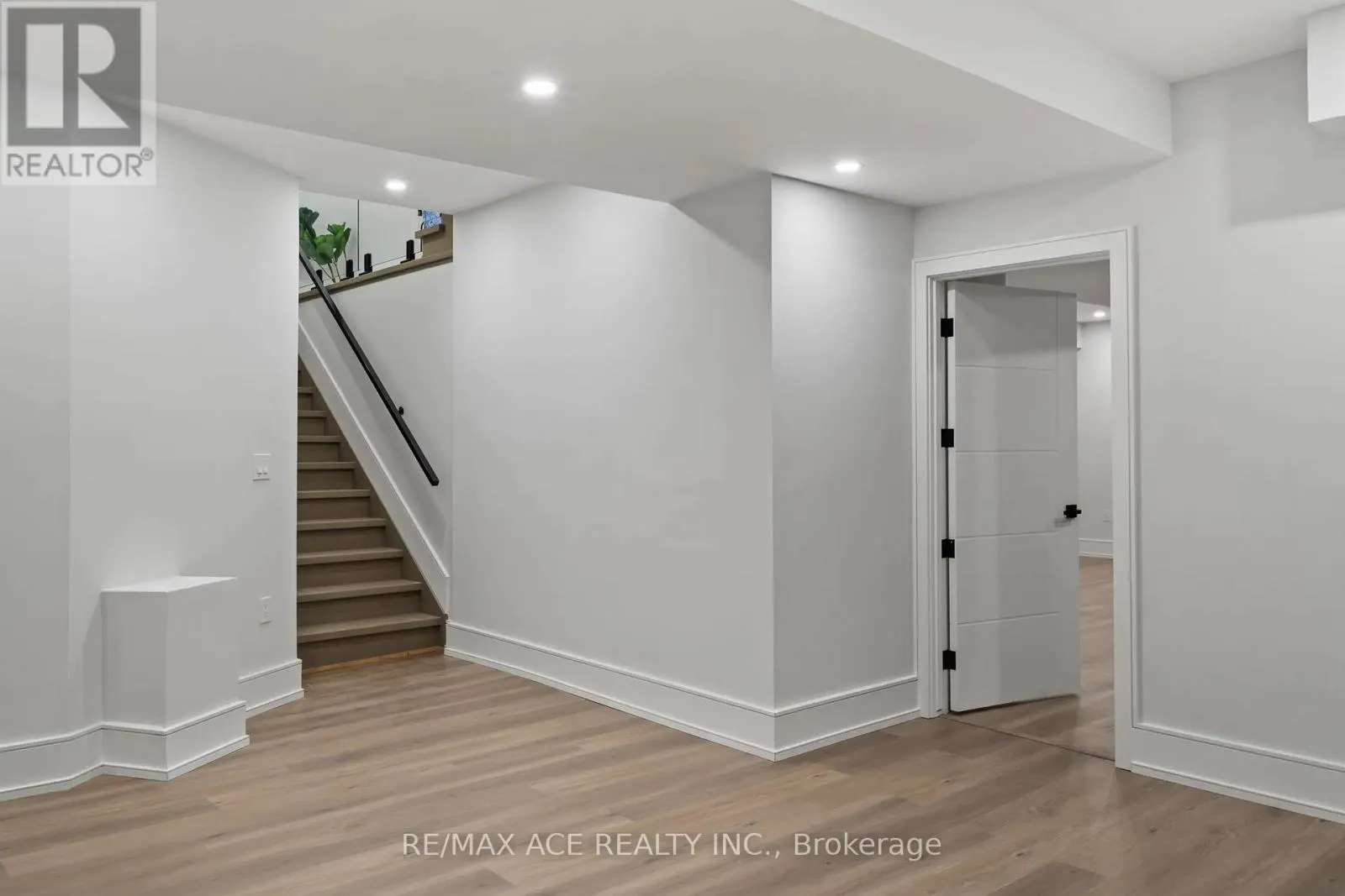 251 KENNEDY ROAD