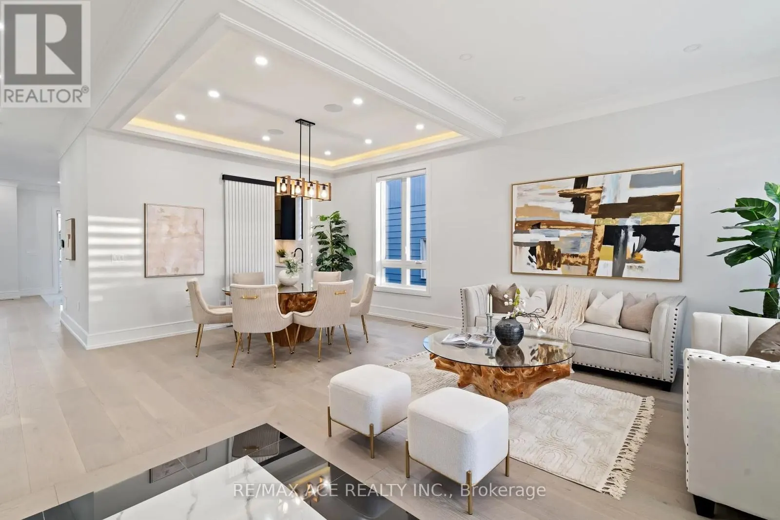 251 KENNEDY ROAD