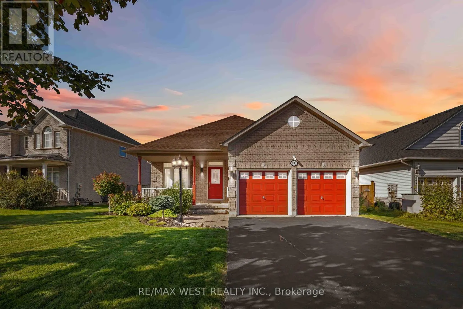 636 FAYWOOD CRESCENT