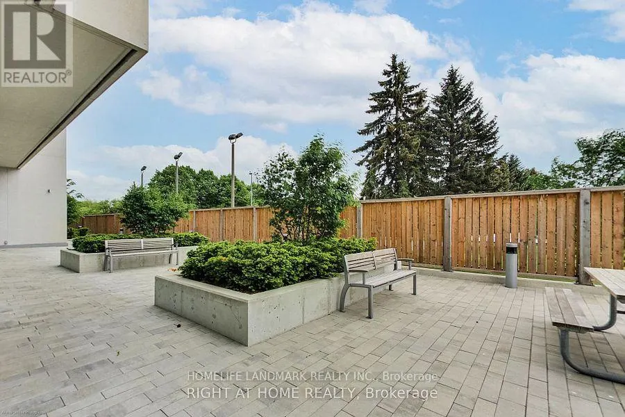 302 - 1346 DANFORTH ROAD