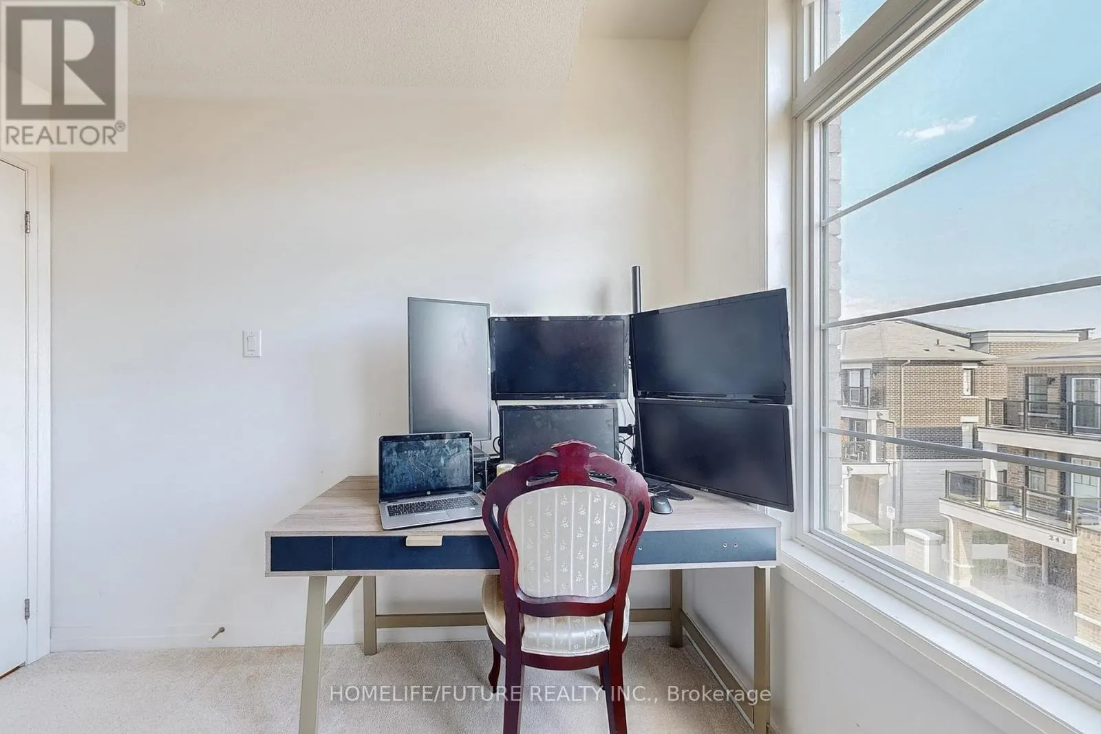 224 LORD ELGIN LANE