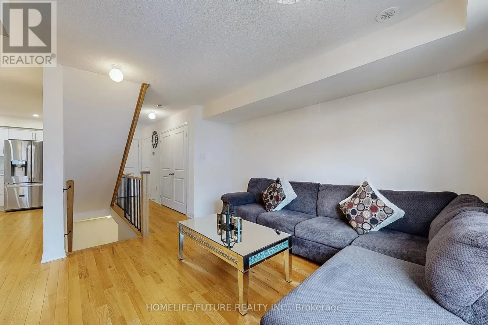 224 LORD ELGIN LANE
