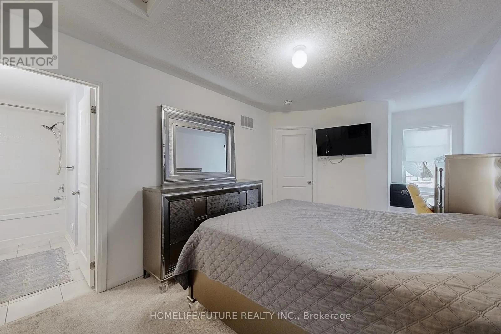 224 LORD ELGIN LANE