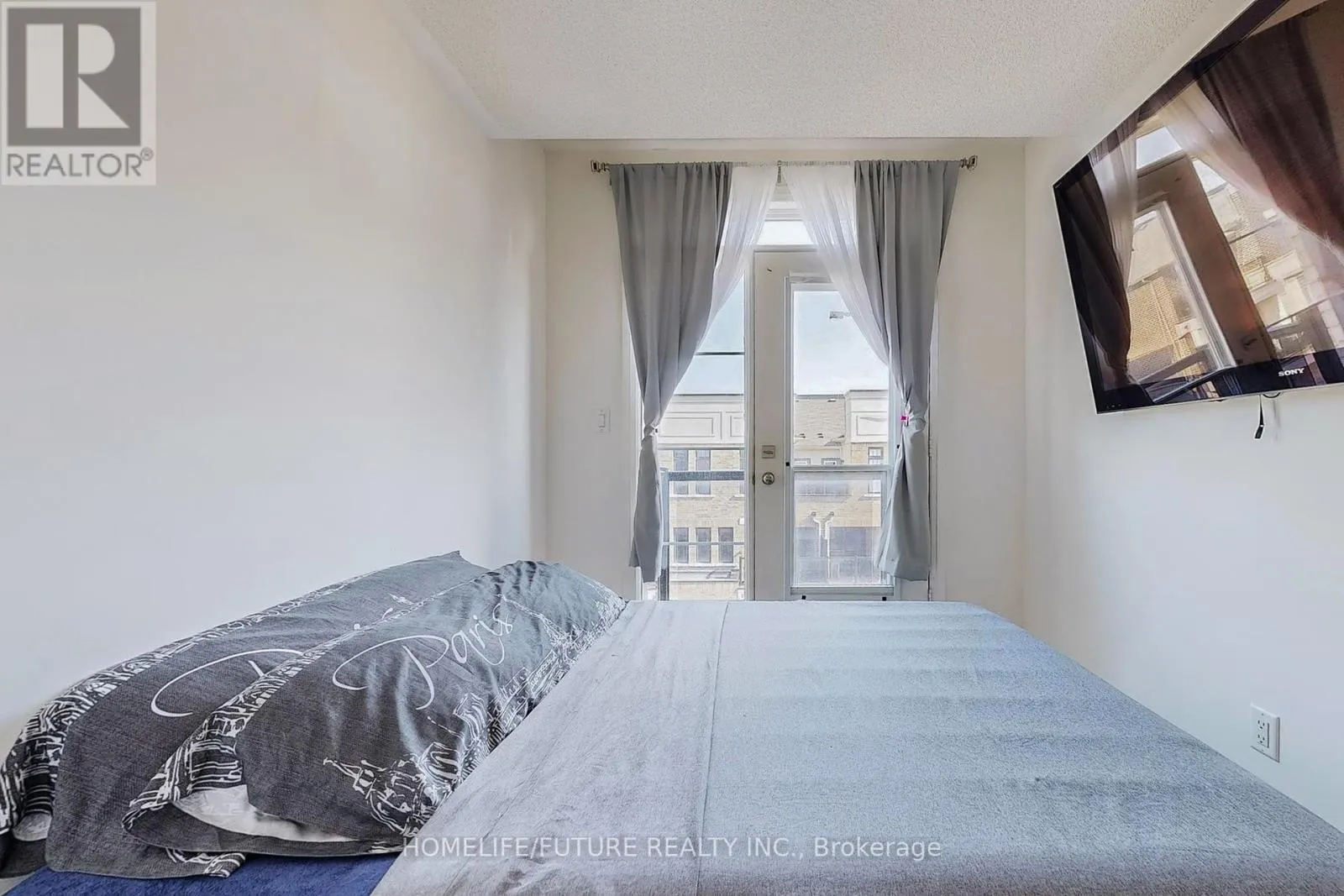 224 LORD ELGIN LANE