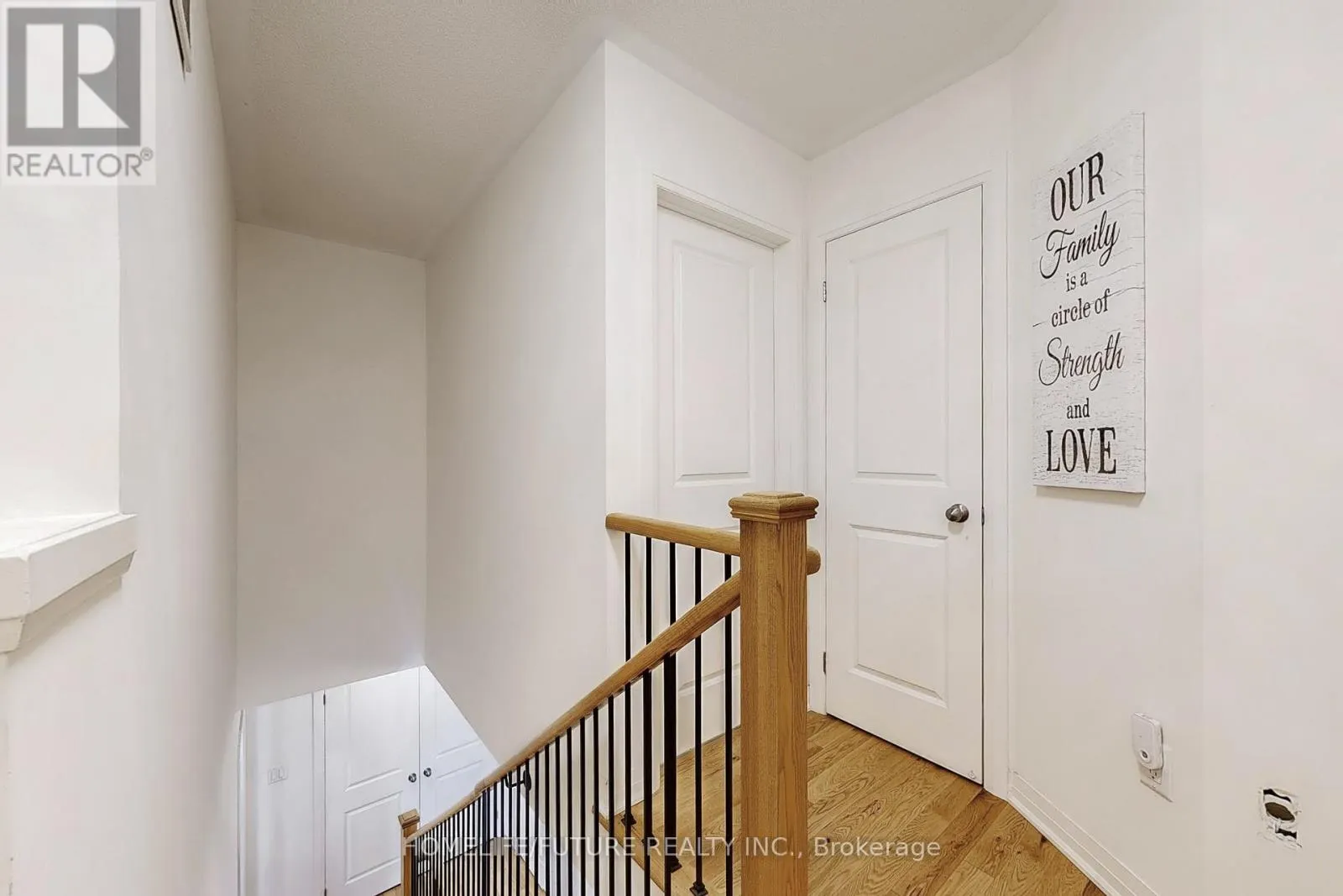 224 LORD ELGIN LANE