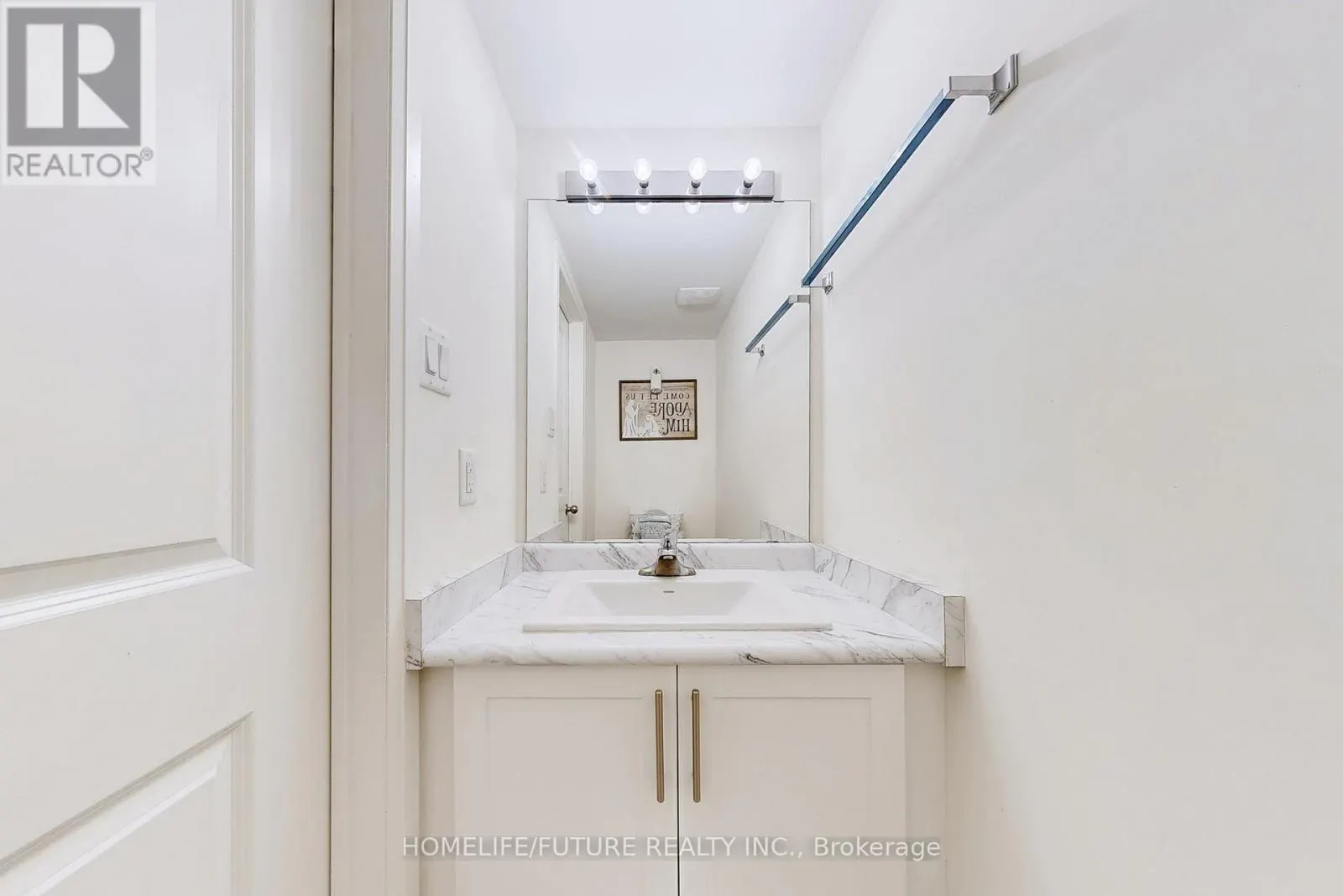 224 LORD ELGIN LANE