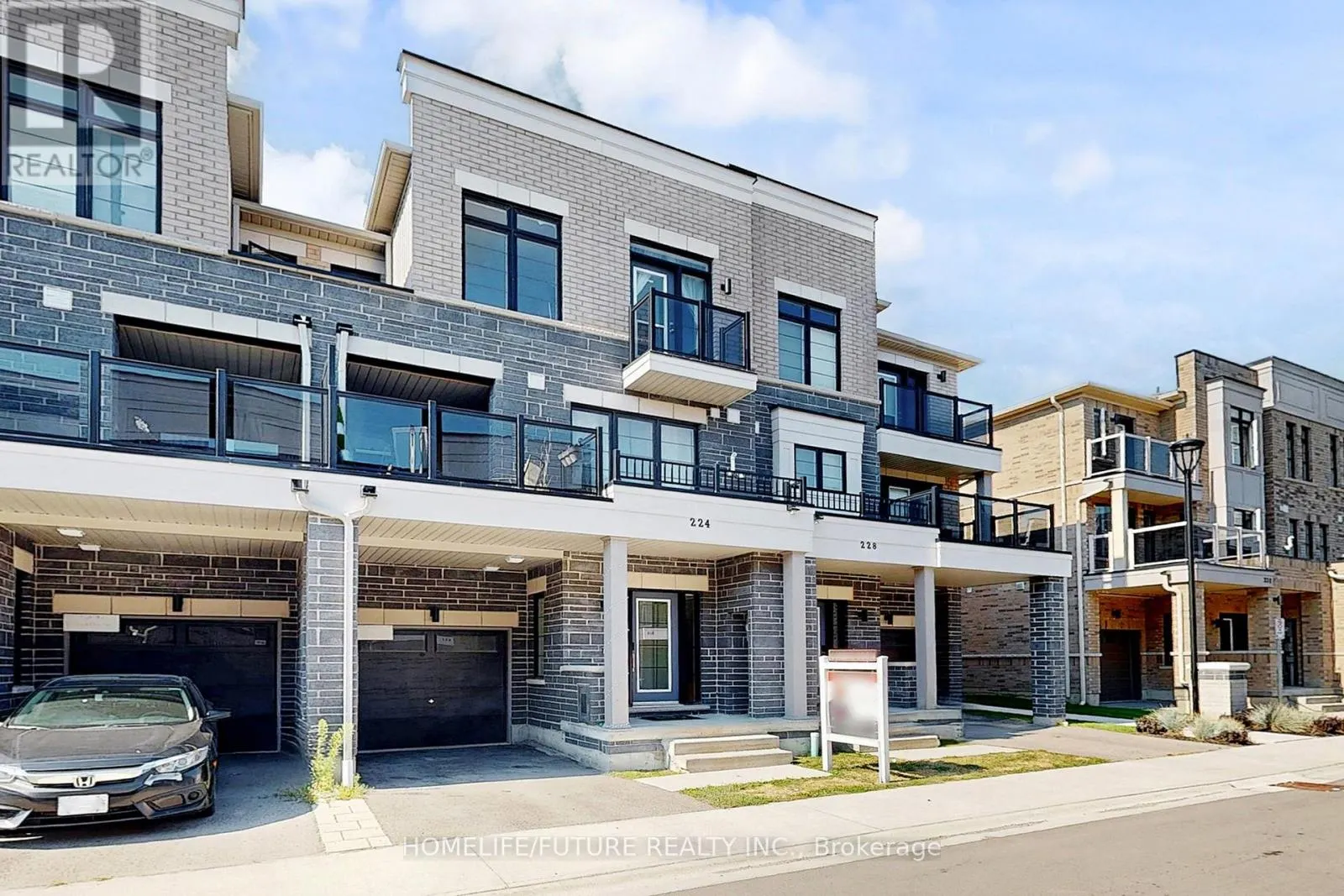 224 LORD ELGIN LANE