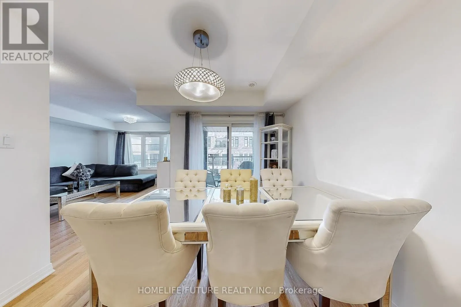 224 LORD ELGIN LANE