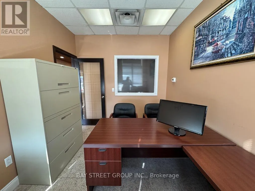 204 - 80 CORPORATE DRIVE