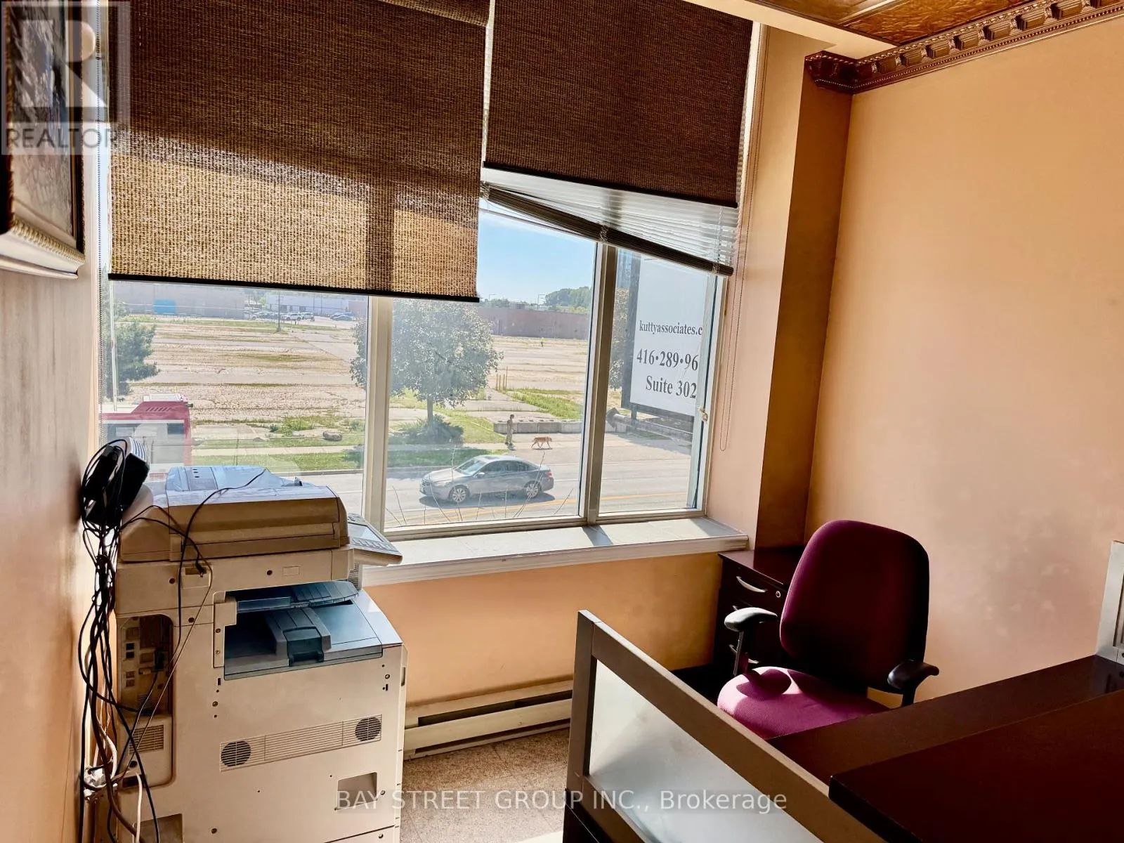 204 - 80 CORPORATE DRIVE