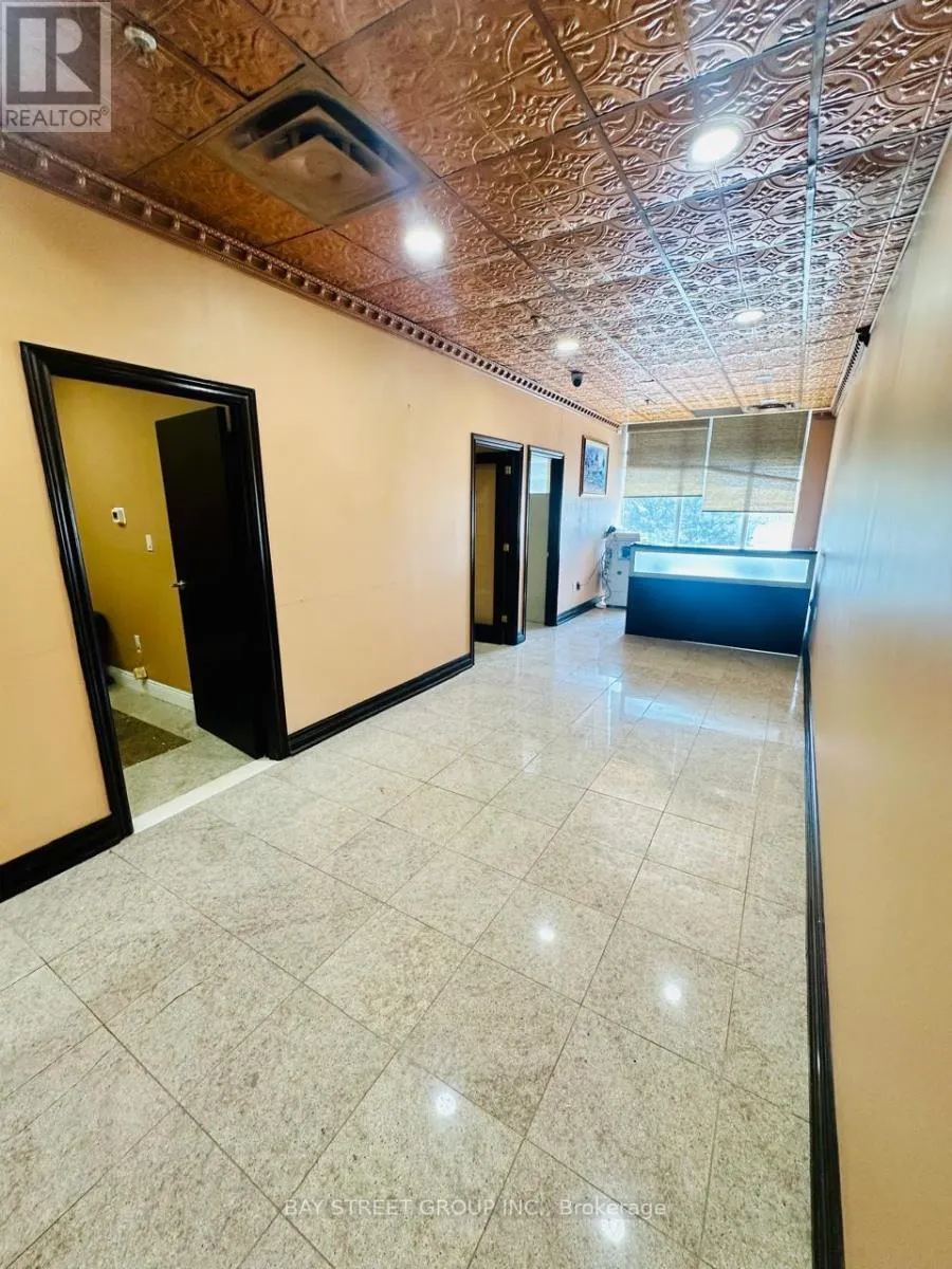 204 - 80 CORPORATE DRIVE