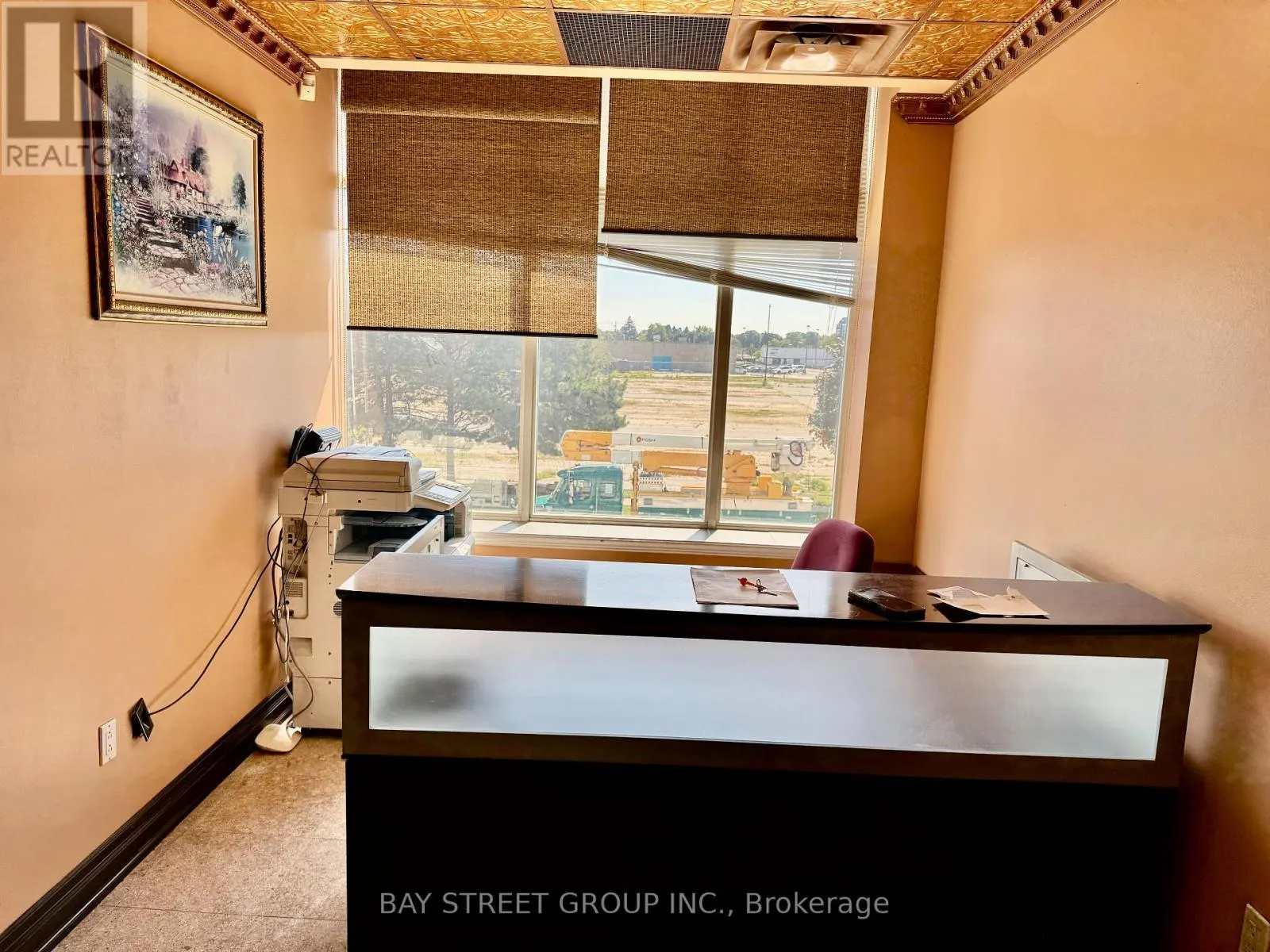 204 - 80 CORPORATE DRIVE