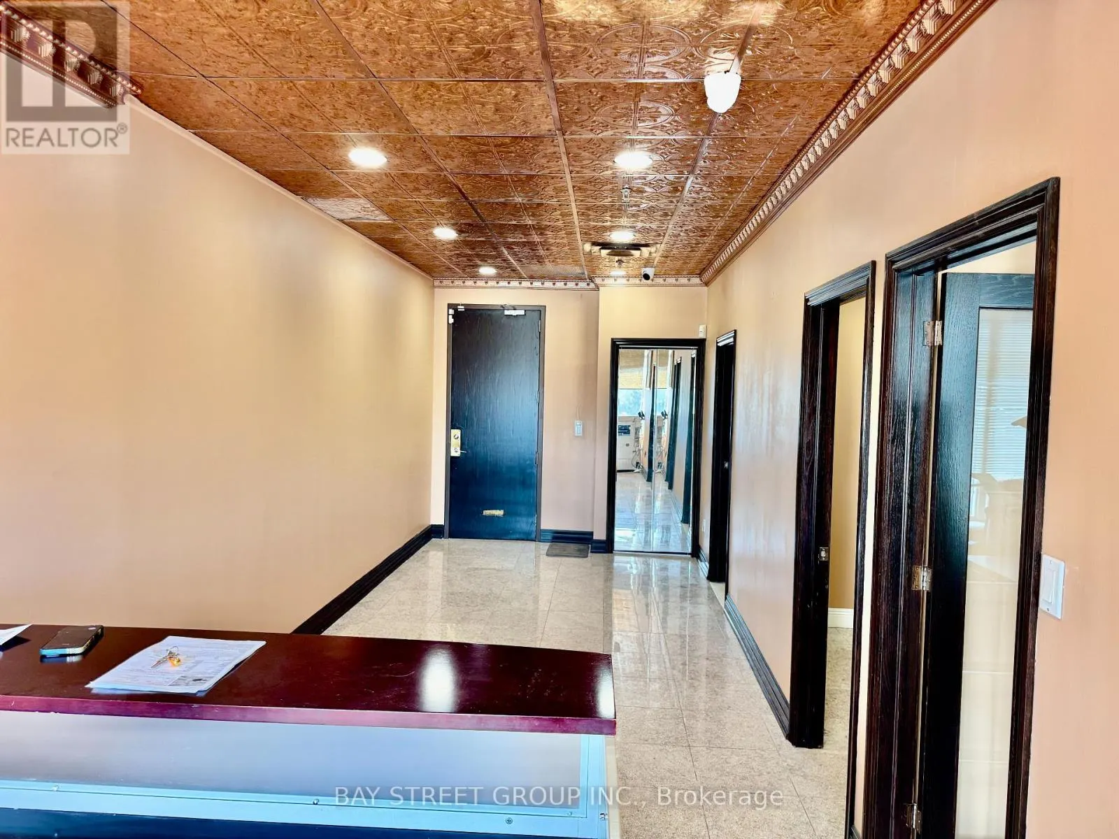 204 - 80 CORPORATE DRIVE