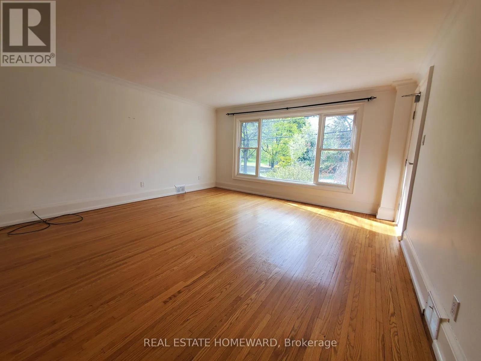 MAIN FLOOR - 21 LOVE CRESCENT