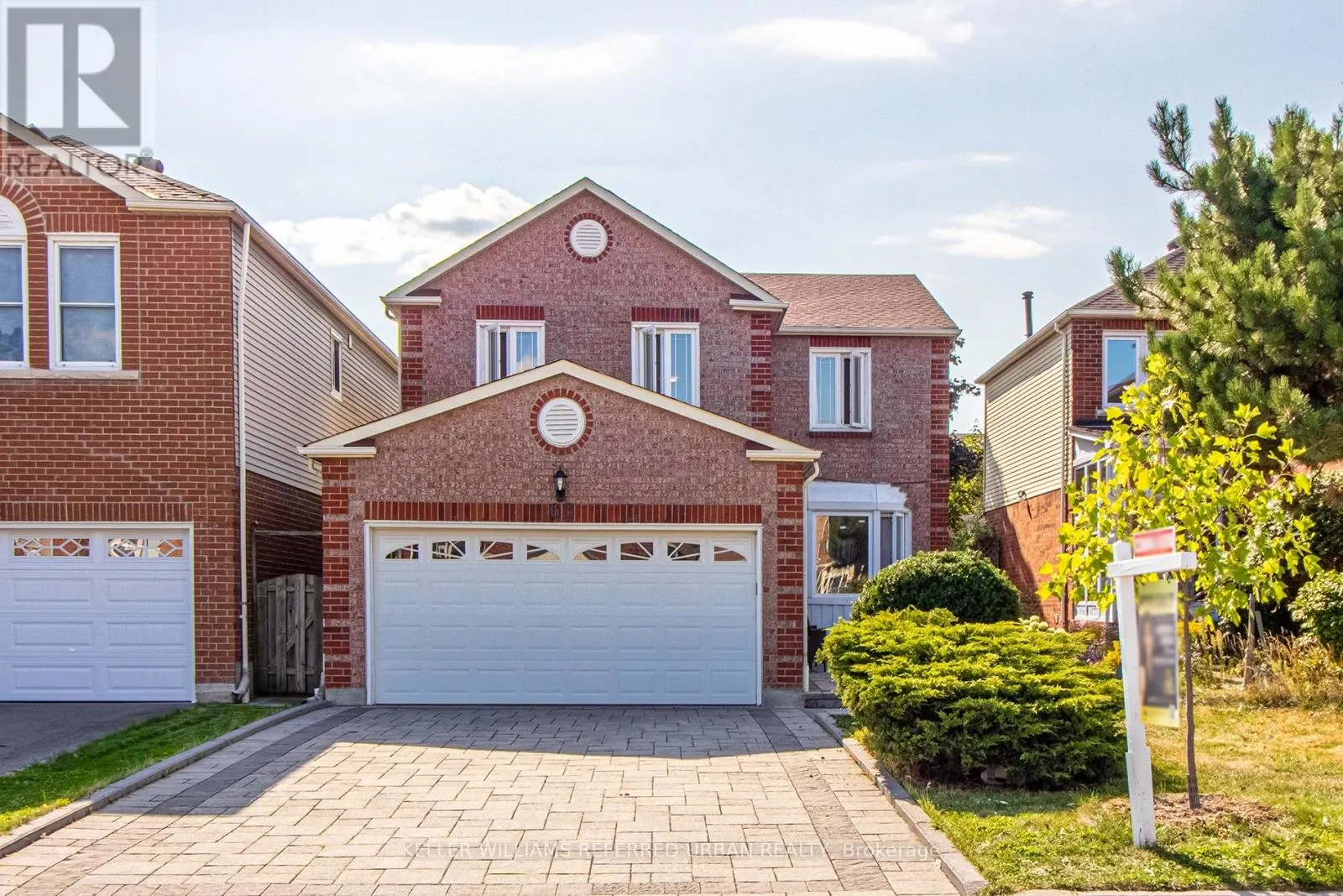63 HOLMBUSH CRESCENT