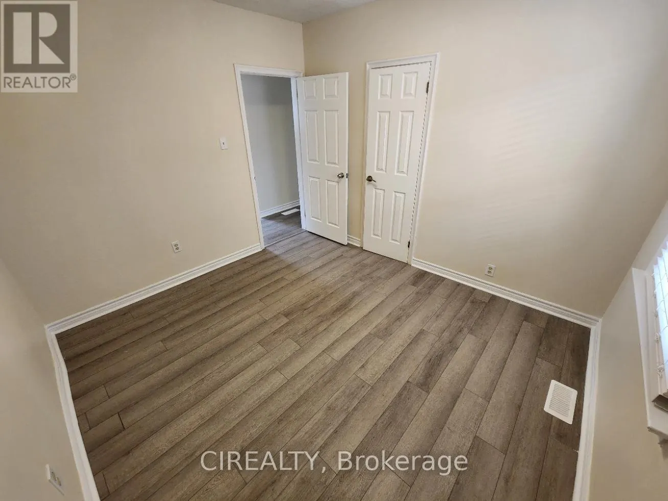 82 LILIAN DRIVE