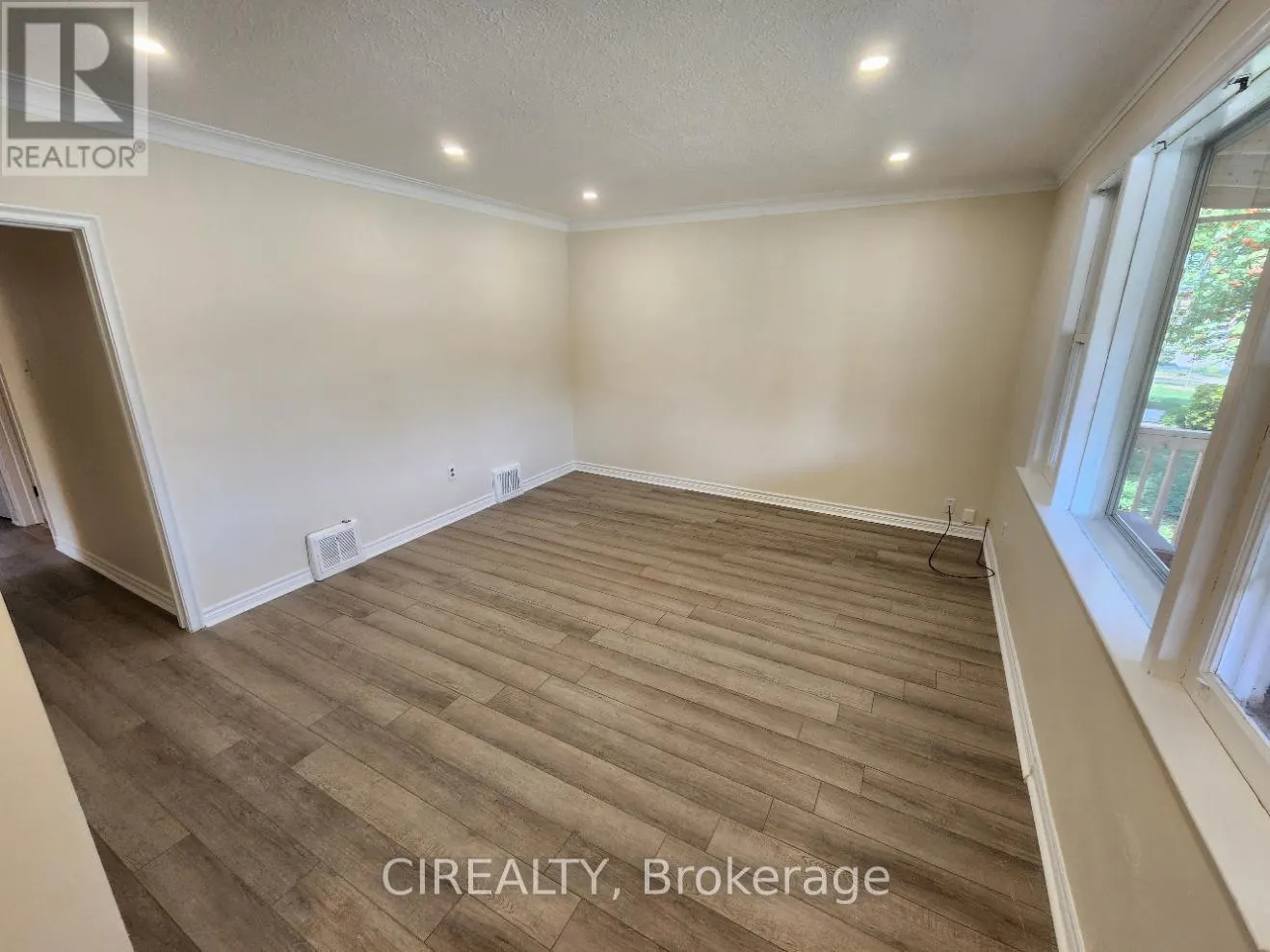 82 LILIAN DRIVE