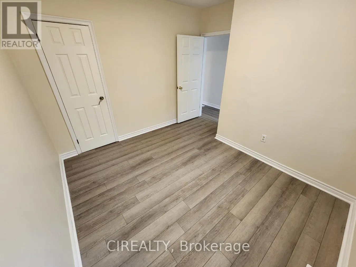 82 LILIAN DRIVE