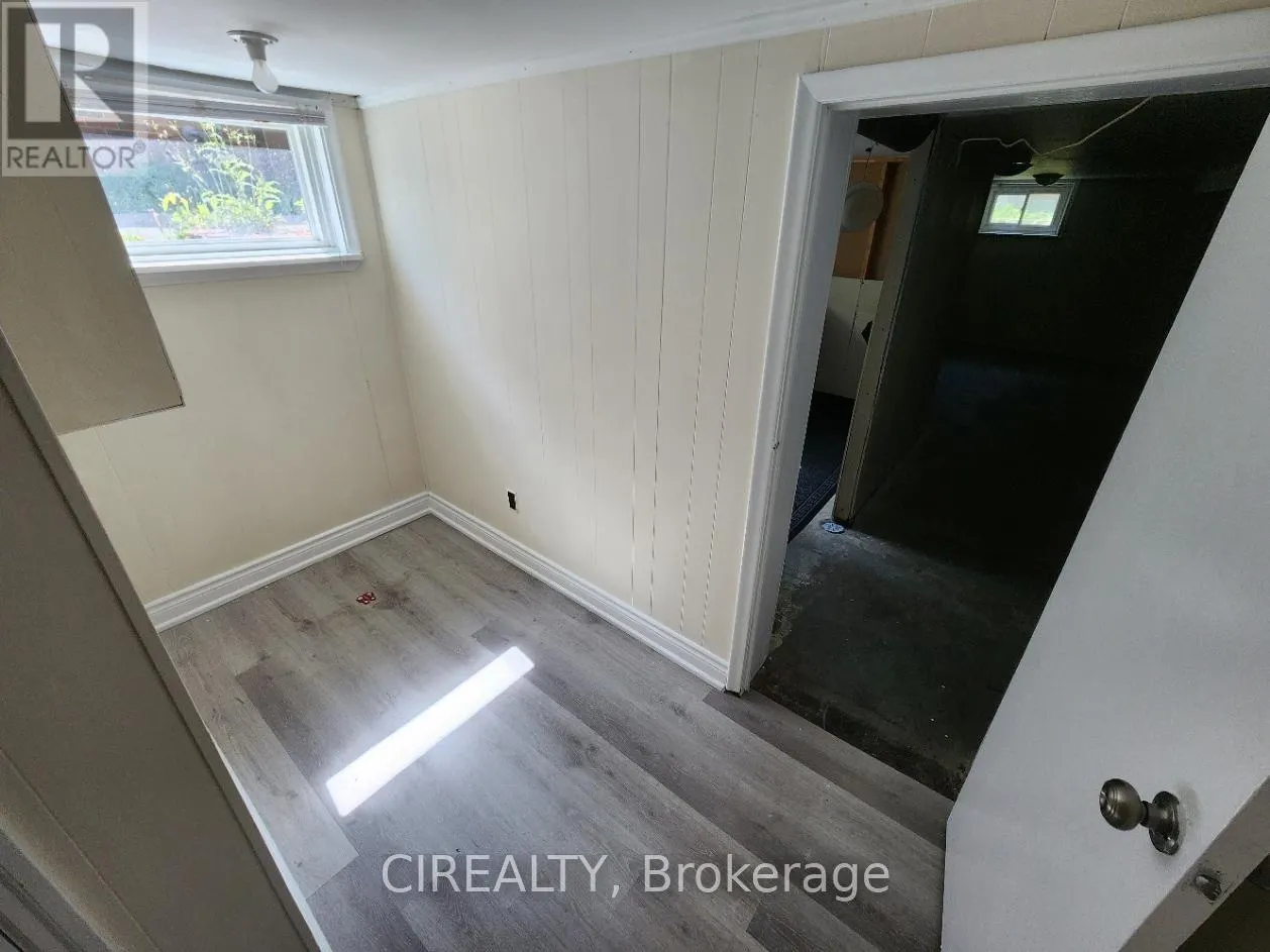 82 LILIAN DRIVE