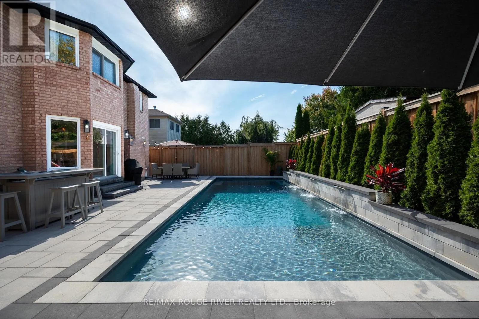 37 DONCASTER CRESCENT
