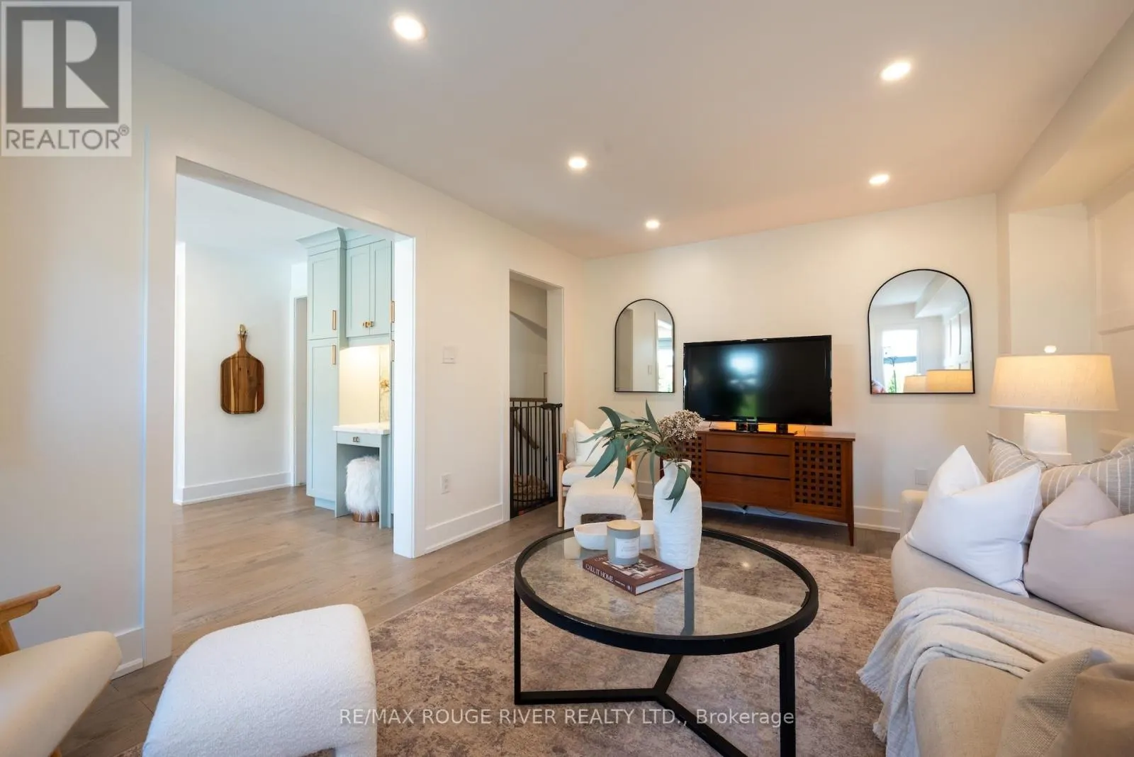 37 DONCASTER CRESCENT