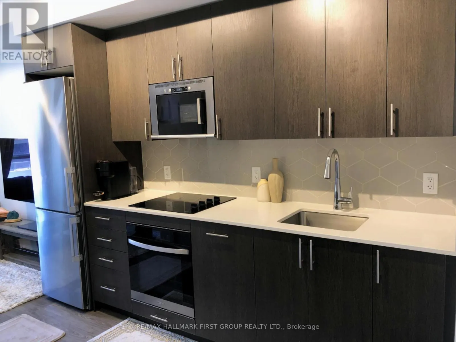 202 - 2545 SIMCOE STREET N, #202