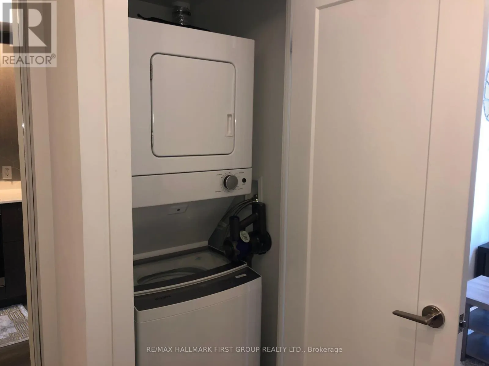 202 - 2545 SIMCOE STREET N, #202