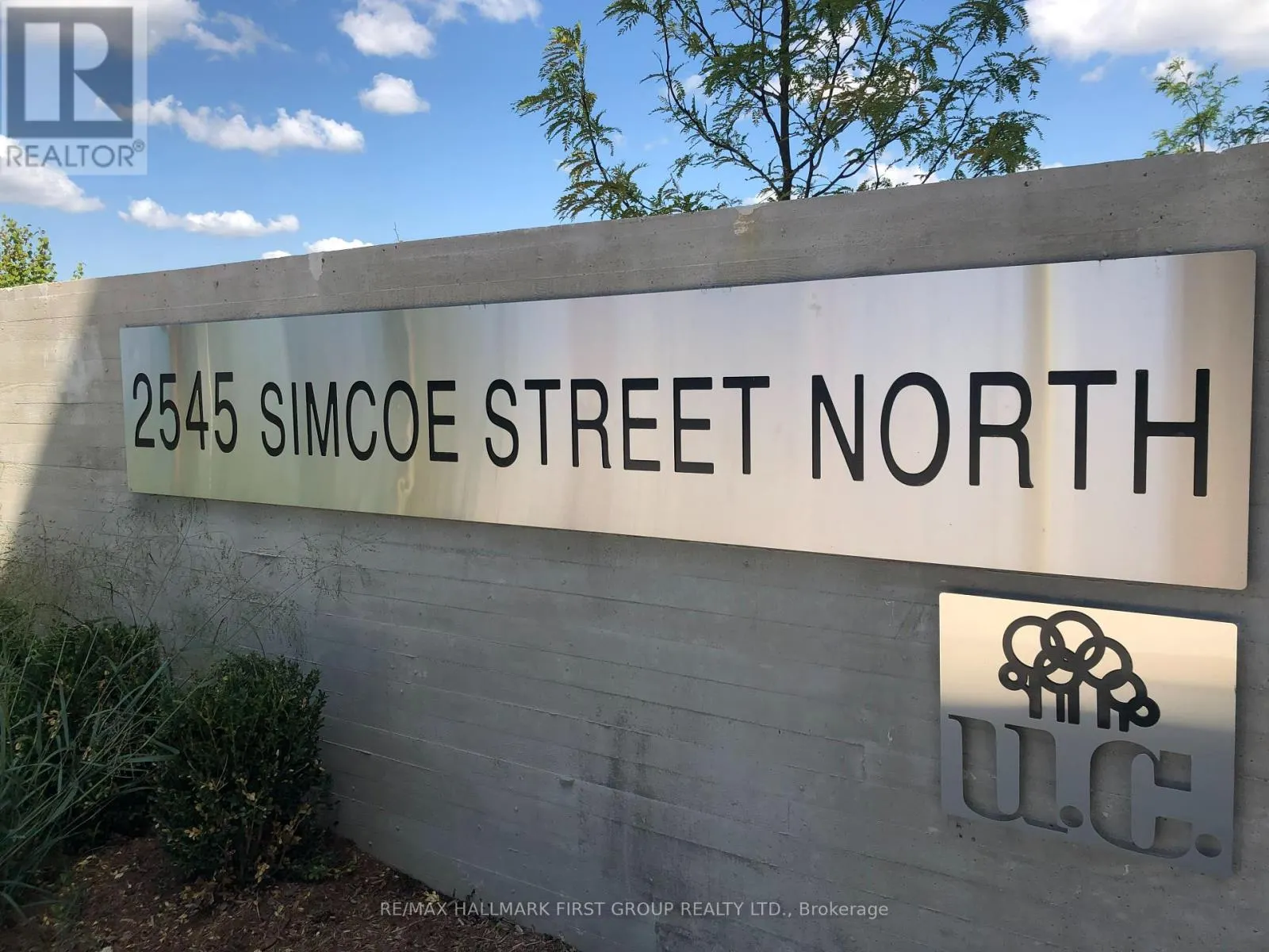 202 - 2545 SIMCOE STREET N, #202