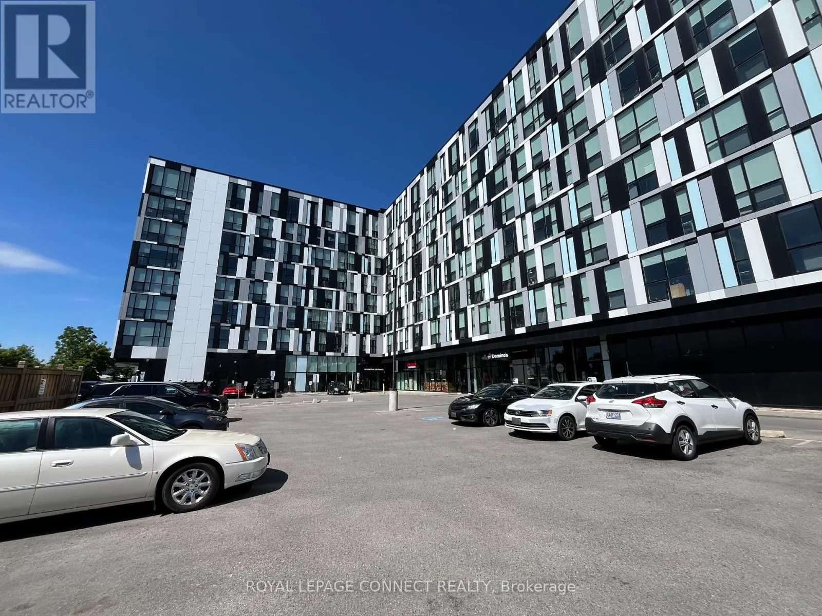 731 - 1900 SIMCOE STREET N
