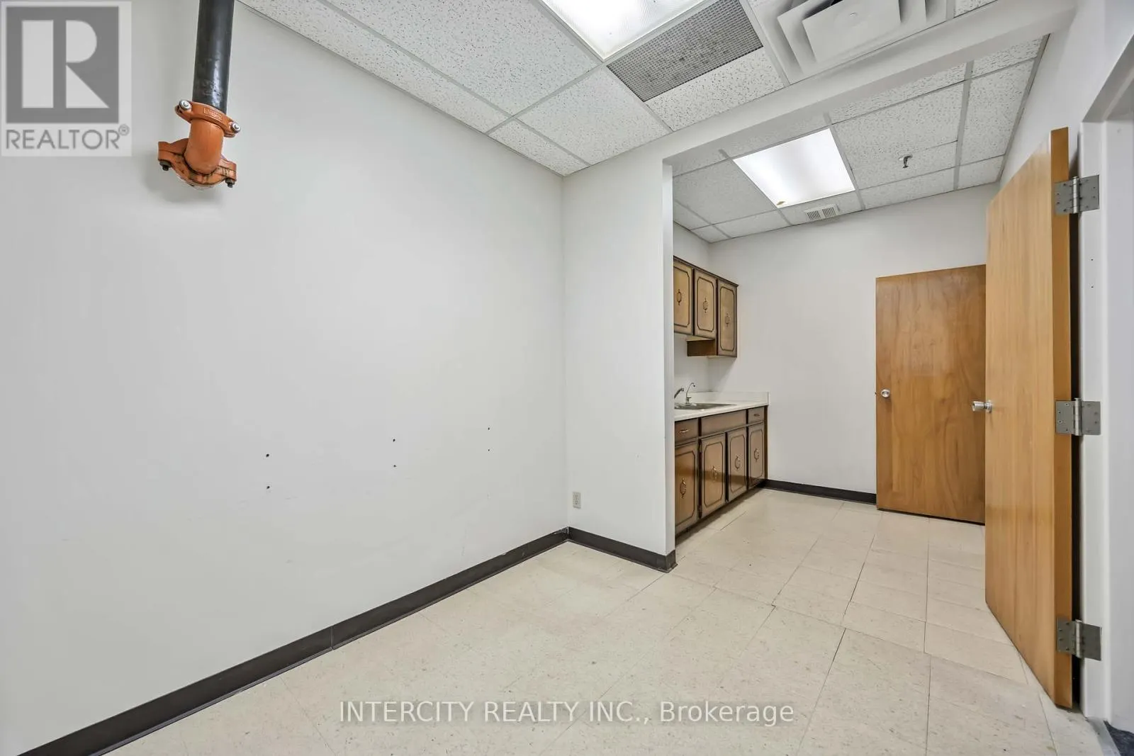 UNIT A/B - 65 MELFORD DRIVE