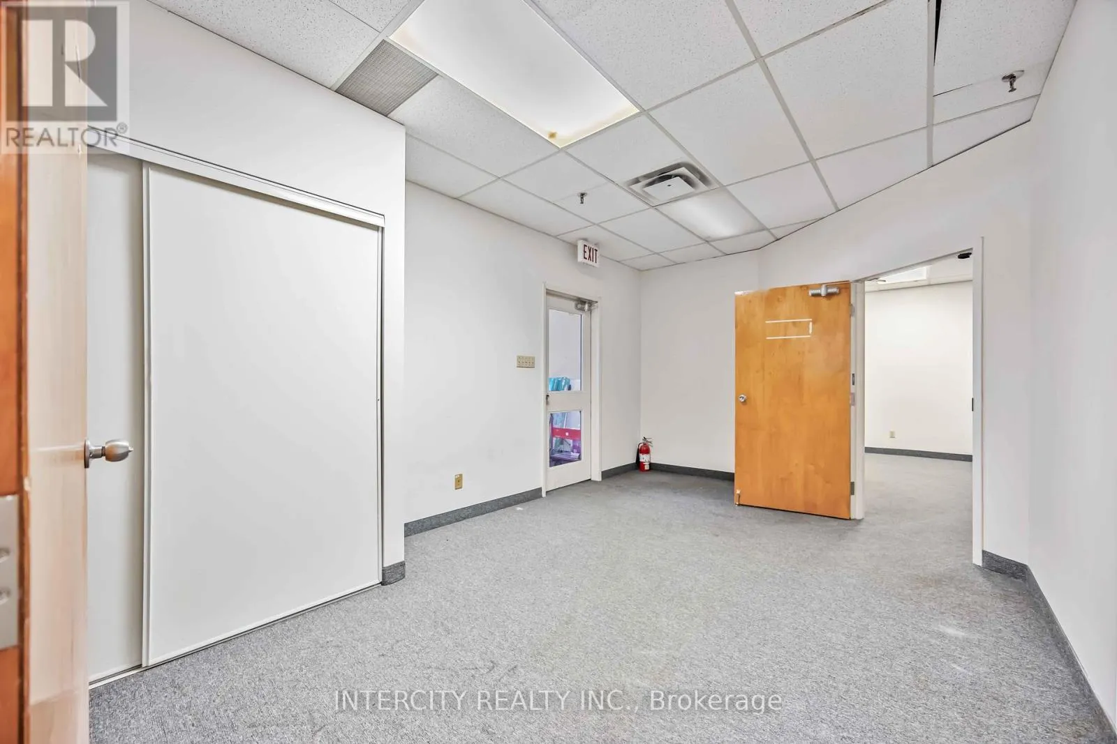 UNIT A/B - 65 MELFORD DRIVE