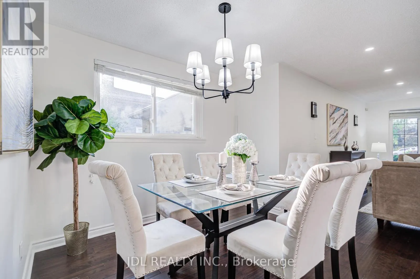 6 NORHEAD AVENUE
