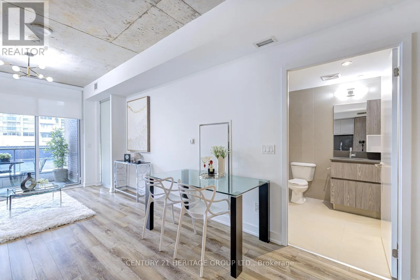 522 - 30 BASEBALL PLACE