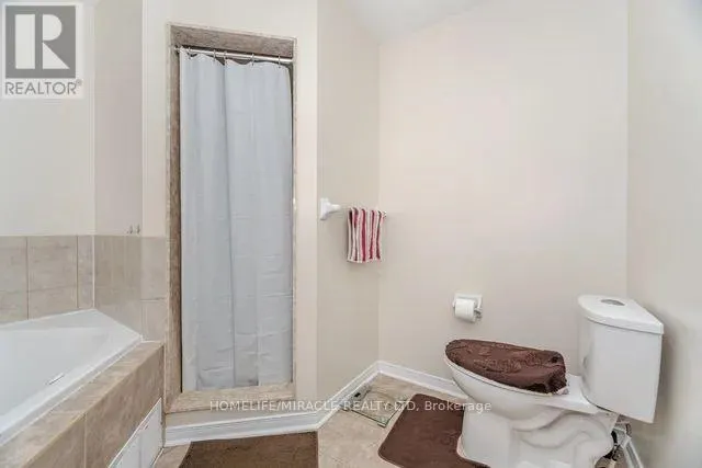 25 LUCE DRIVE E