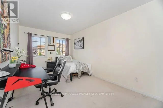 25 LUCE DRIVE E