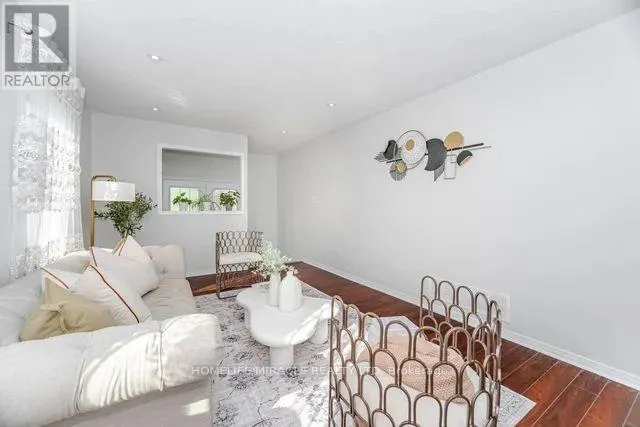 25 LUCE DRIVE E