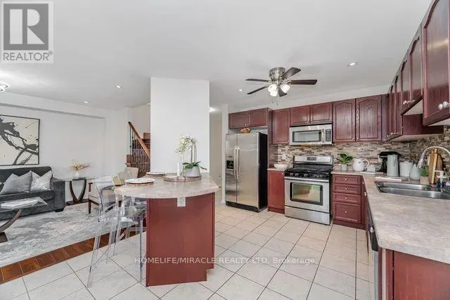 25 LUCE DRIVE E