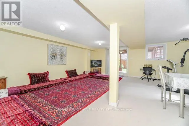 25 LUCE DRIVE E