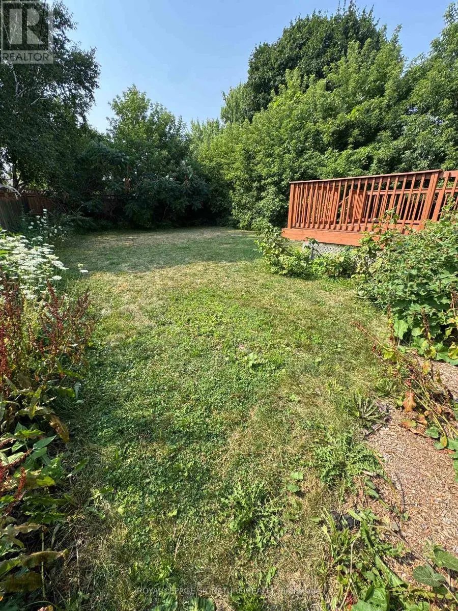 1292 SCUGOG AVENUE