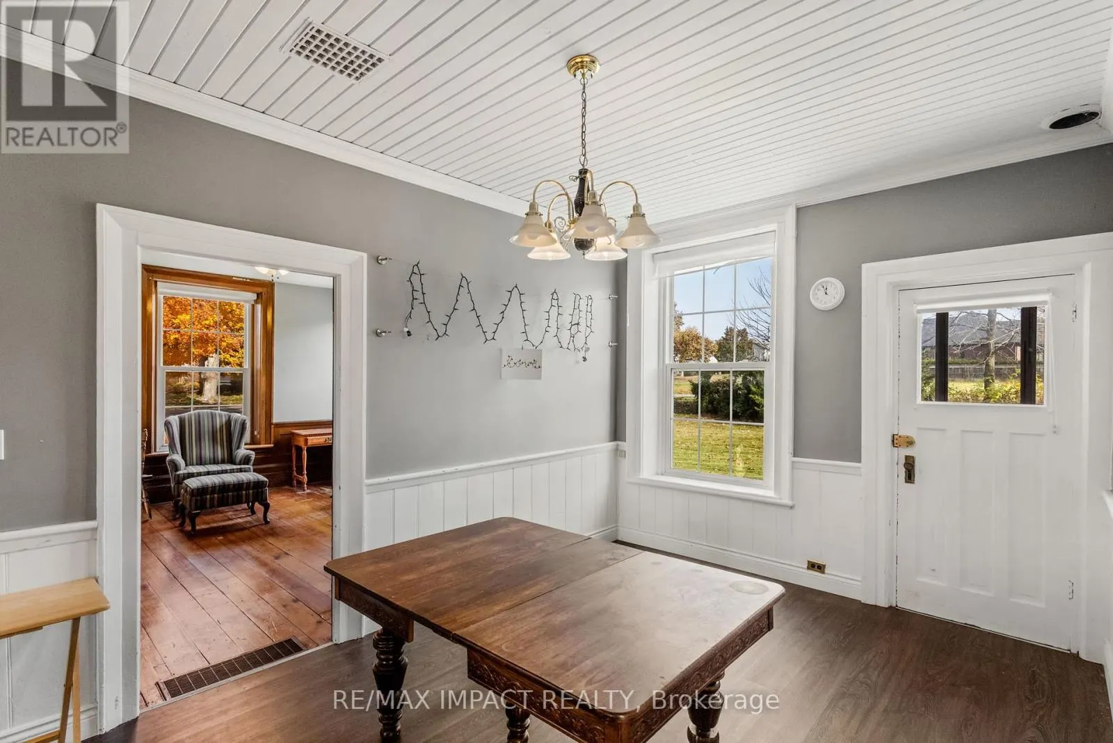 1933 CONCESSION RD 6 ROAD