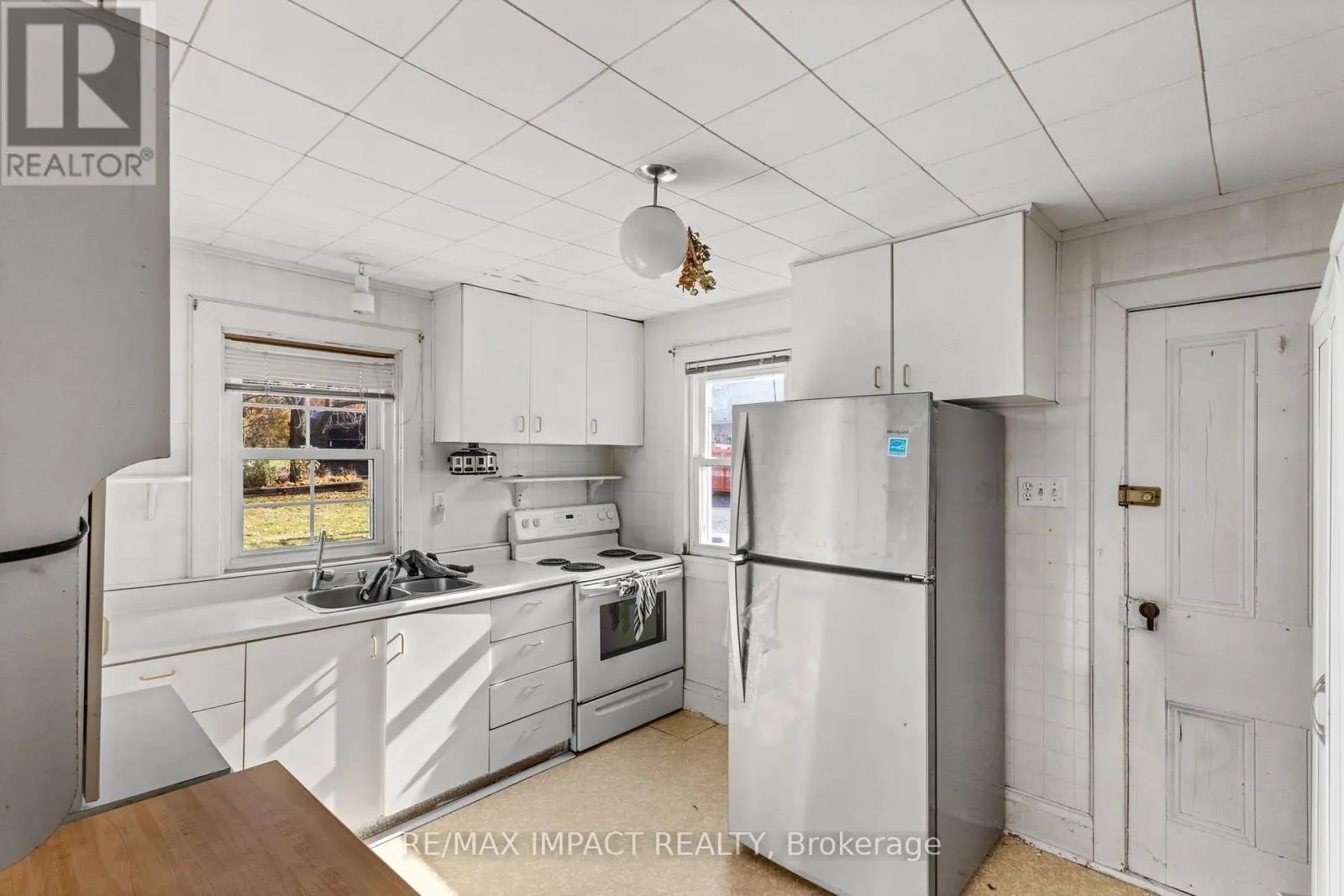 1933 CONCESSION RD 6 ROAD