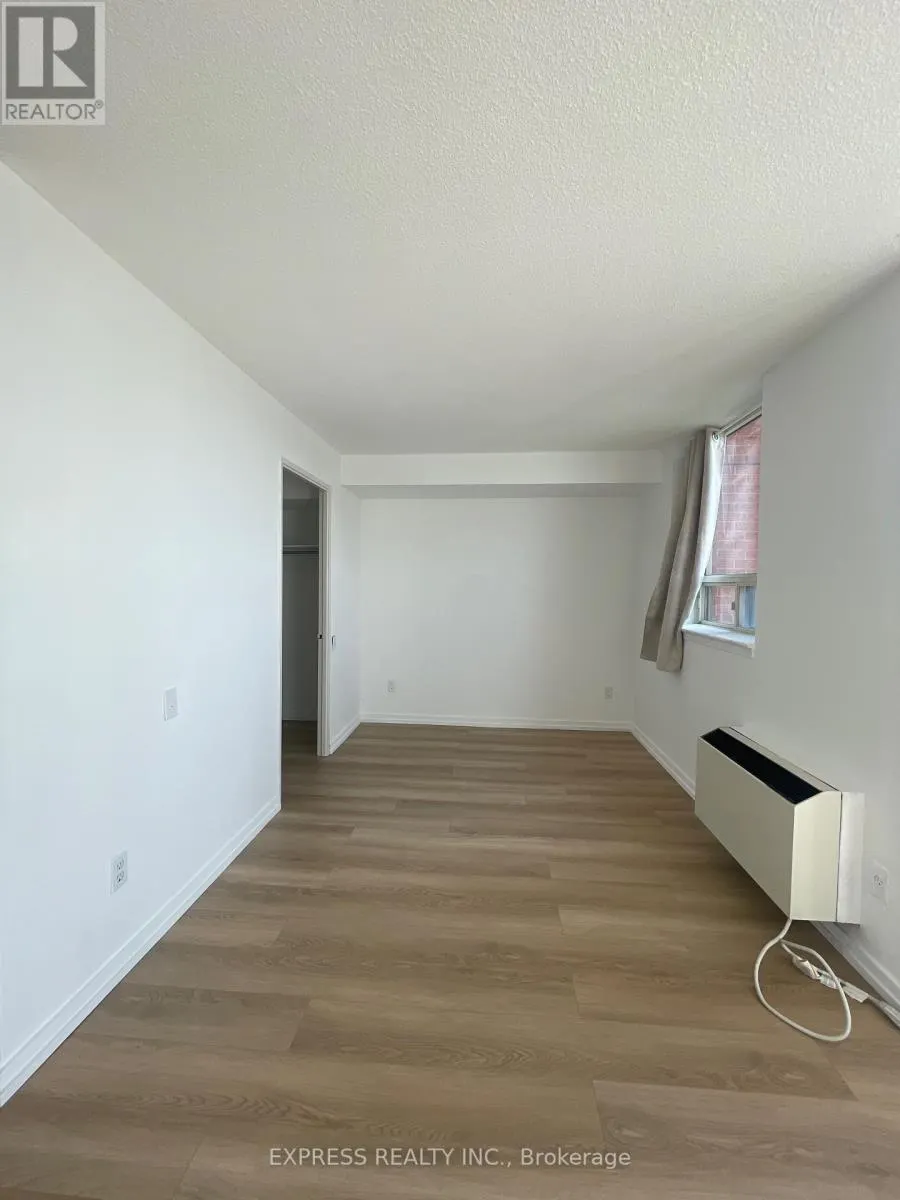 917 - 2460 EGLINTON AVENUE E