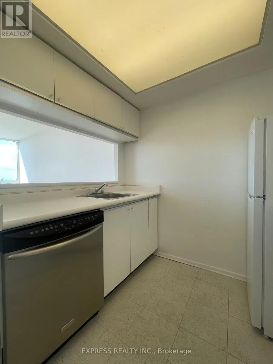 917 - 2460 EGLINTON AVENUE E