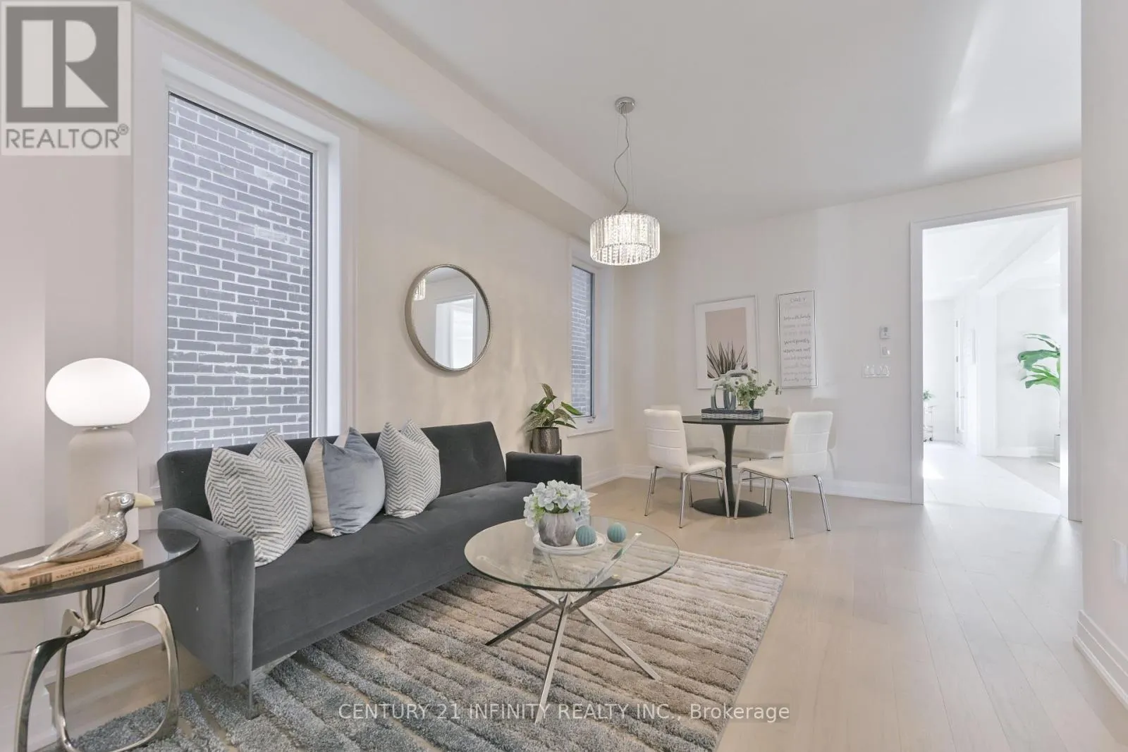10 HOAD STREET